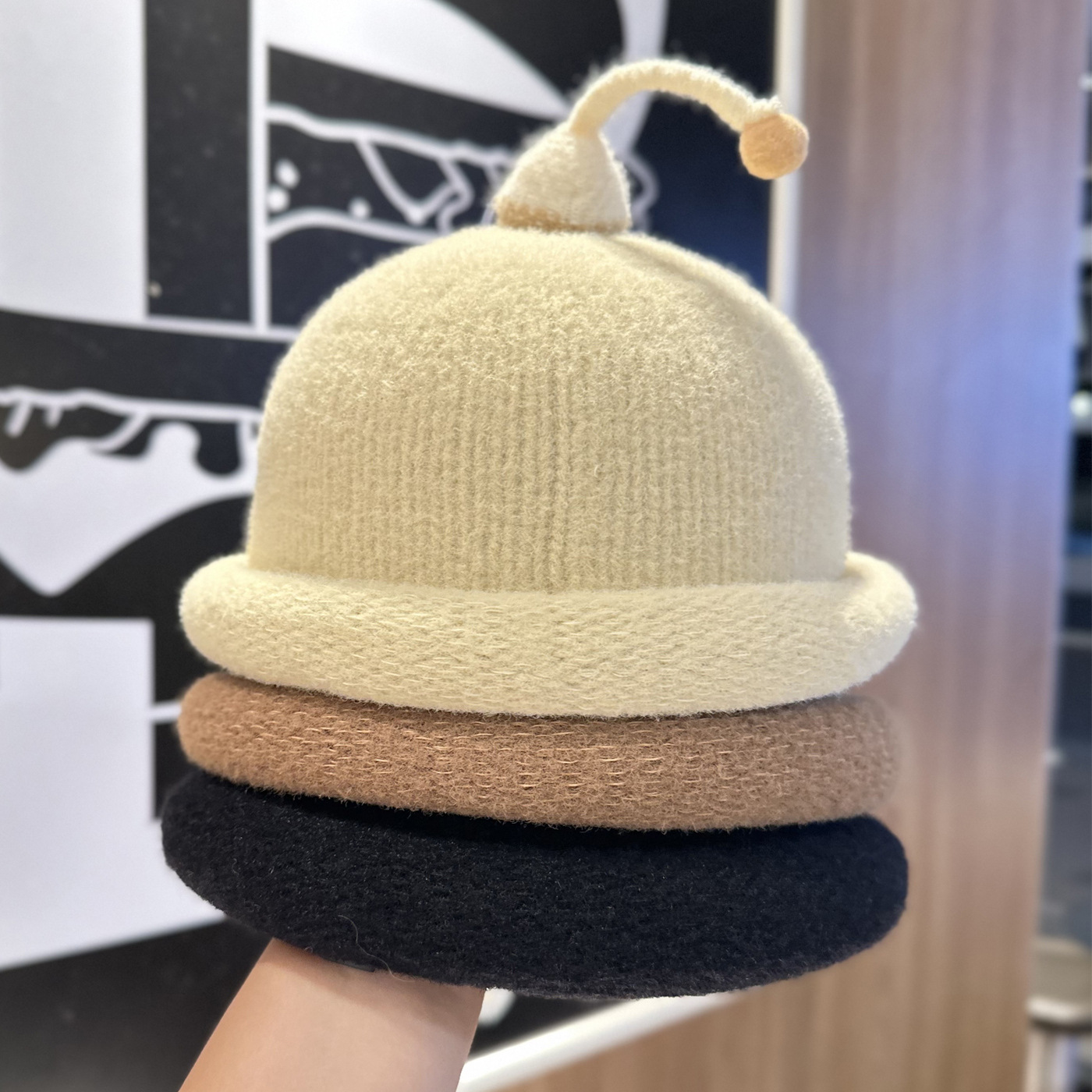 Playful Big-Eyed Garlic Knitte - Beanie Cuffed Knit ulasan dan harga